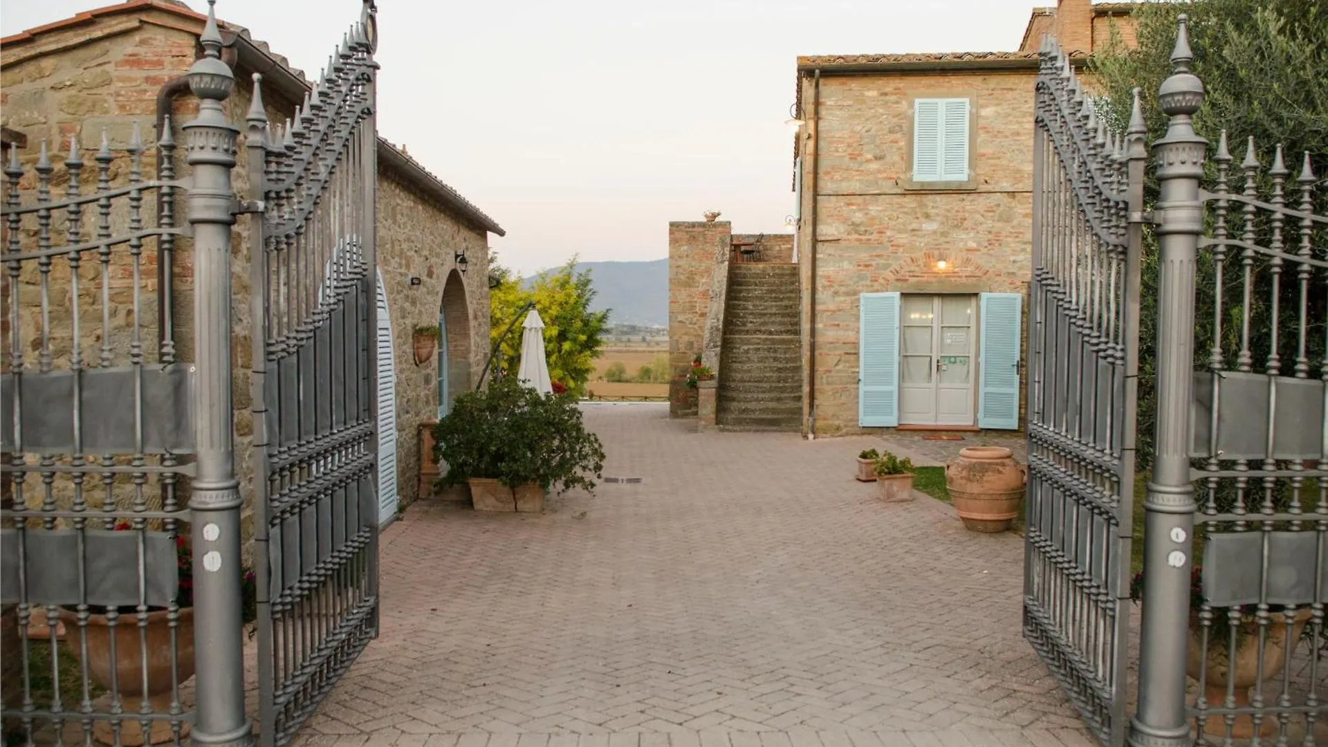 Villa Margherita - Homelike Villas Cortona 0*,  Italy