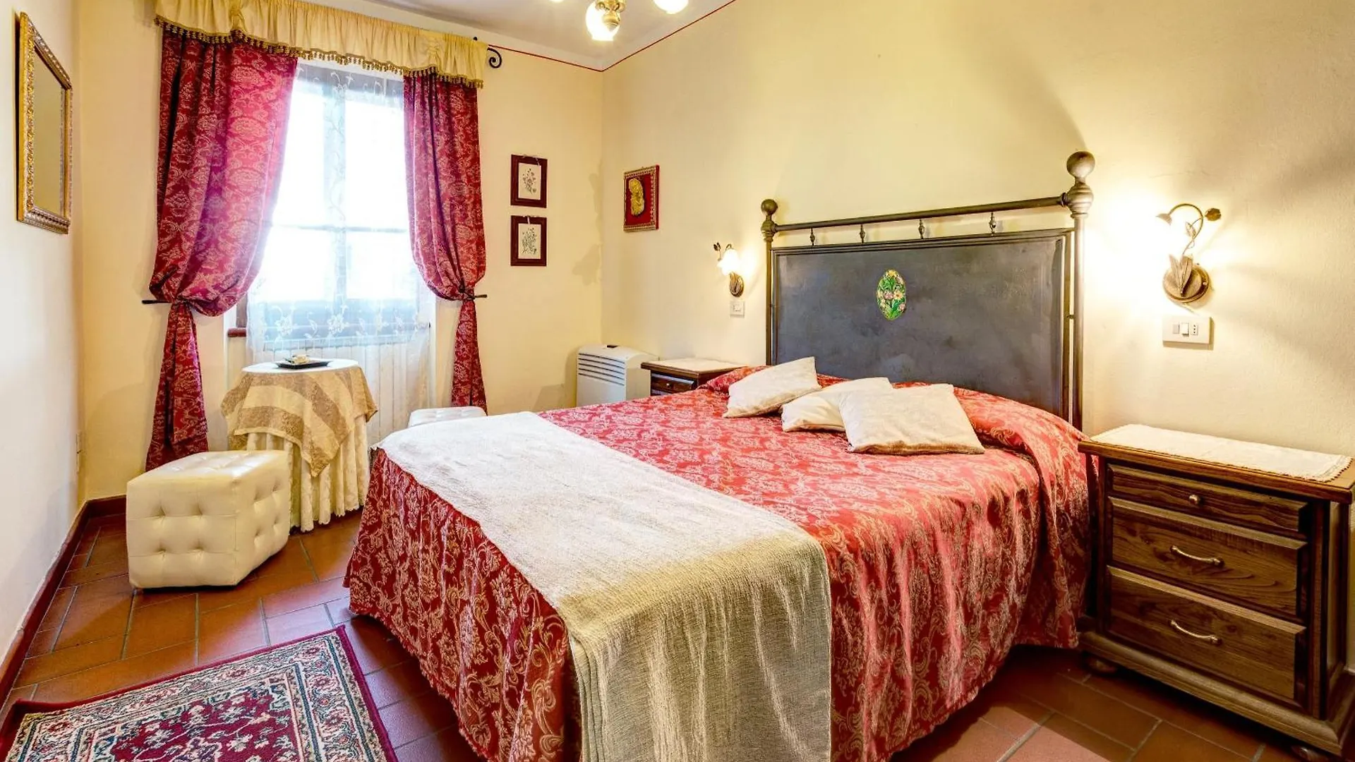 Villa Margherita - Homelike Villas Cortona 0*,  Italy